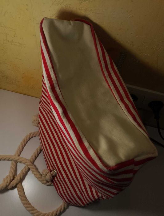 Пляжная сумка полосатая красная