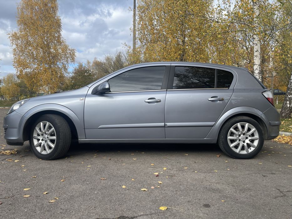 Opel Astra h 1.8 автомат