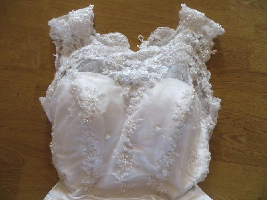 Suknia ślubna biała szyta na miarę