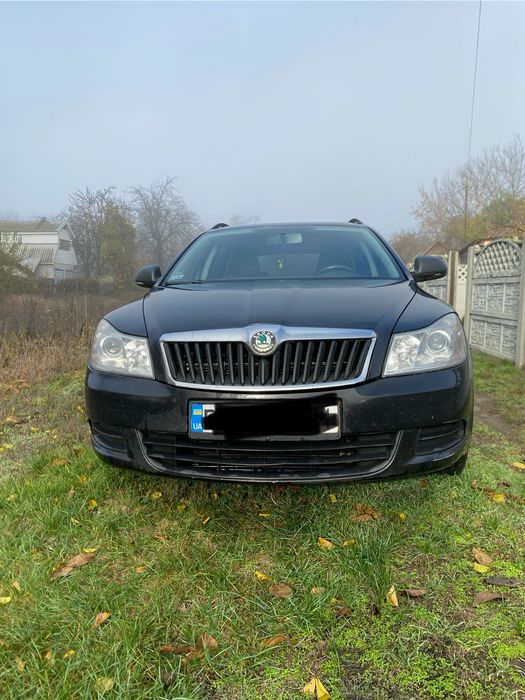 Продаю шкоду октавію а5. Перший власник, володію 5 рік.