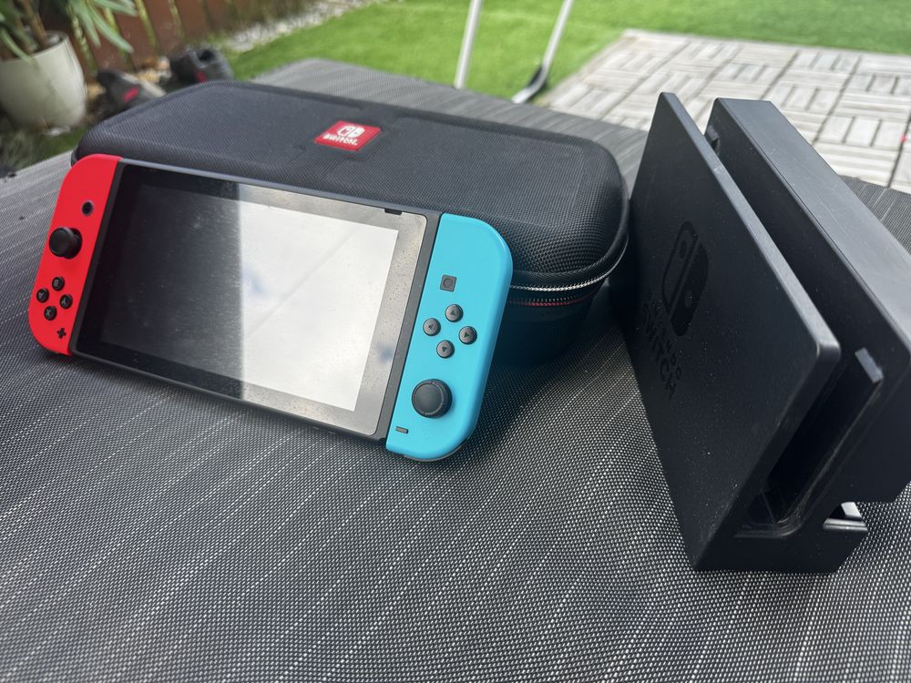 Nintendo switch (jak nowe)
