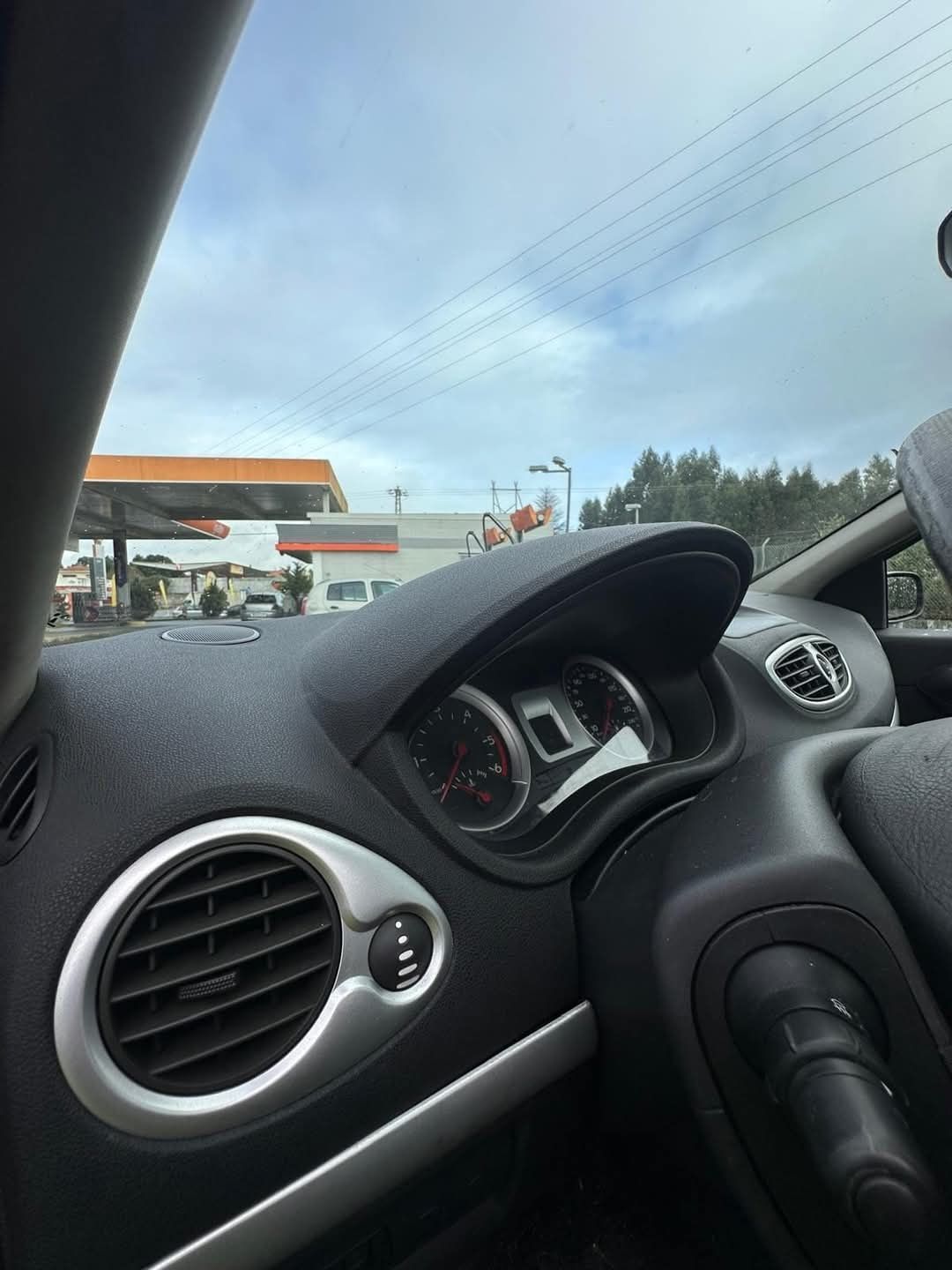 Renault Clio fase 3 1.5dci teto abrir