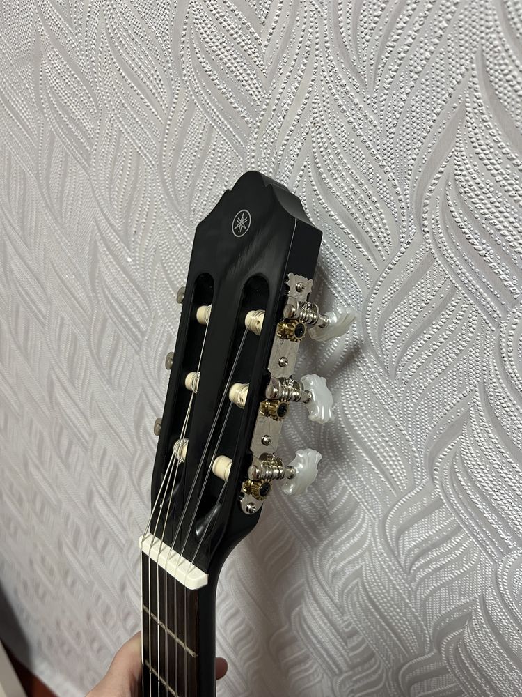 Гитара акустическая Yamaha CS 40