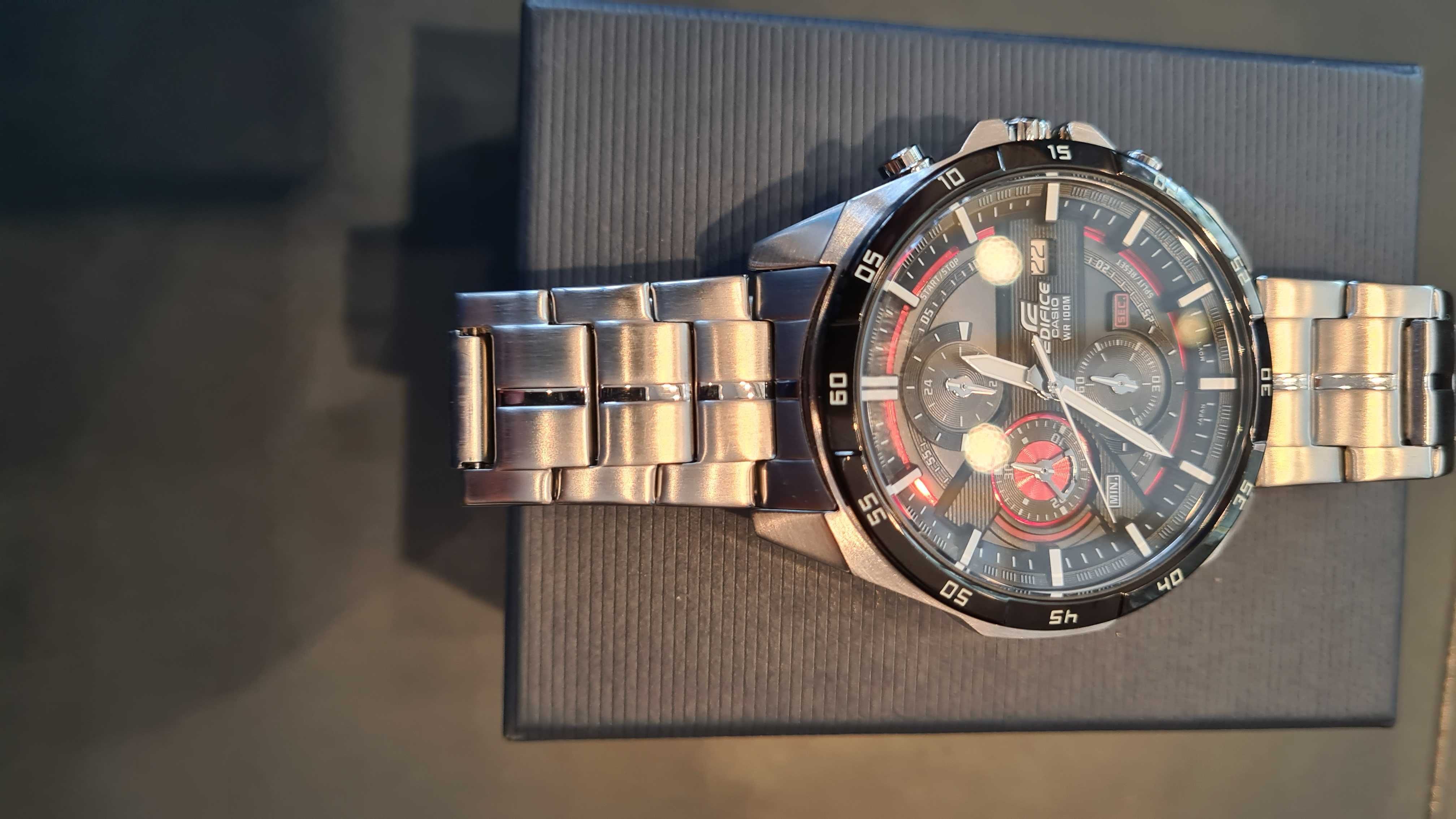 Zegarek Casio EDIFICE EFR 556