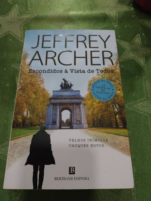 Escondidos à vista de todos.  Portes incluídos