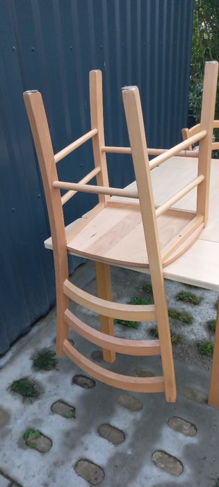 Stół drewniany rozkładany