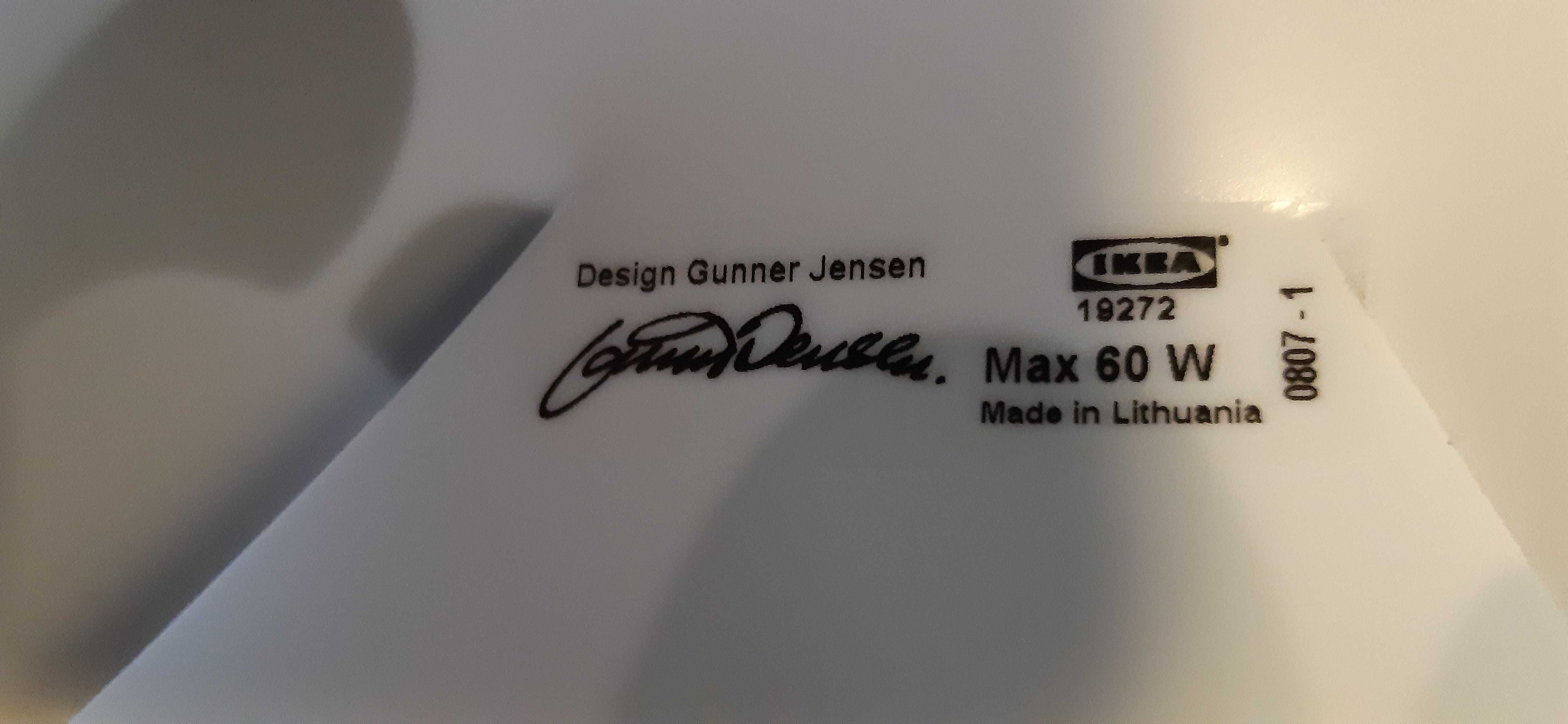 Lampa sufitowa Ikea Hemma czarna z abażurem projektu Gunner Jensen