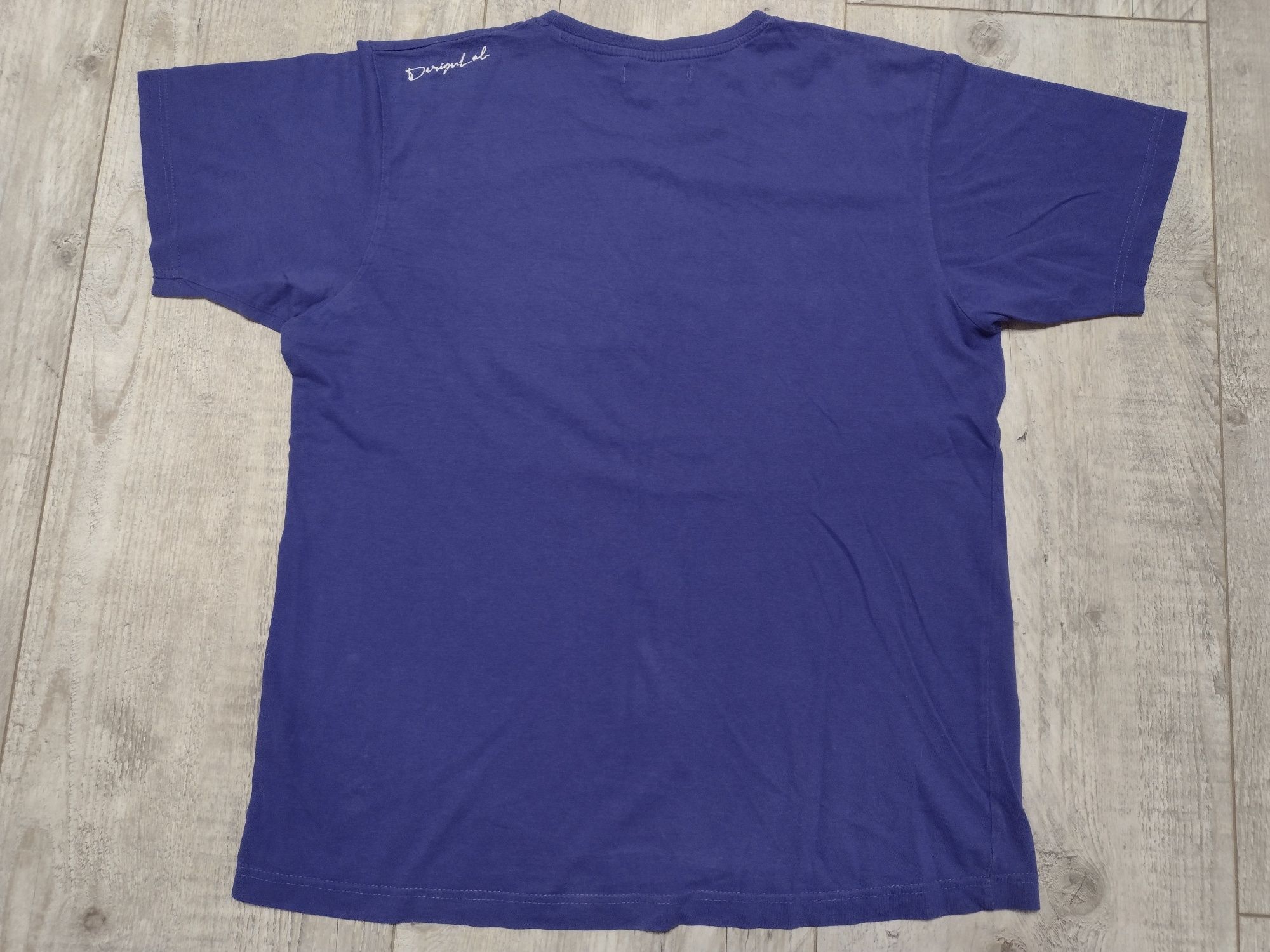 T-shirt L/40 Authentic