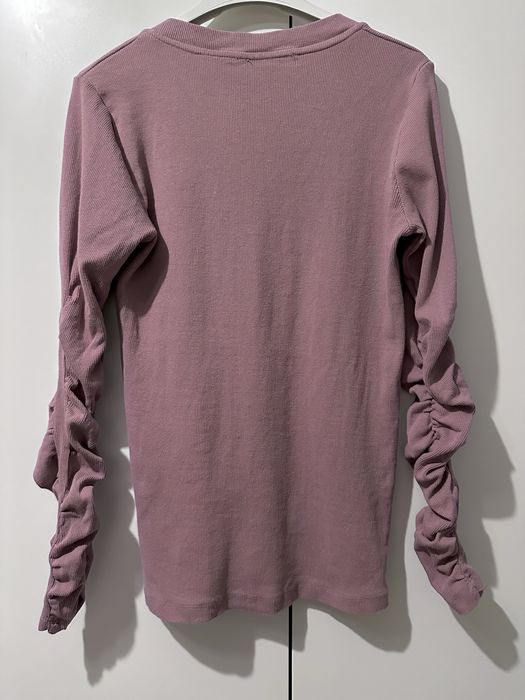 Bluzka prążkowana By Love My marszczona różowa fioletowa urocza