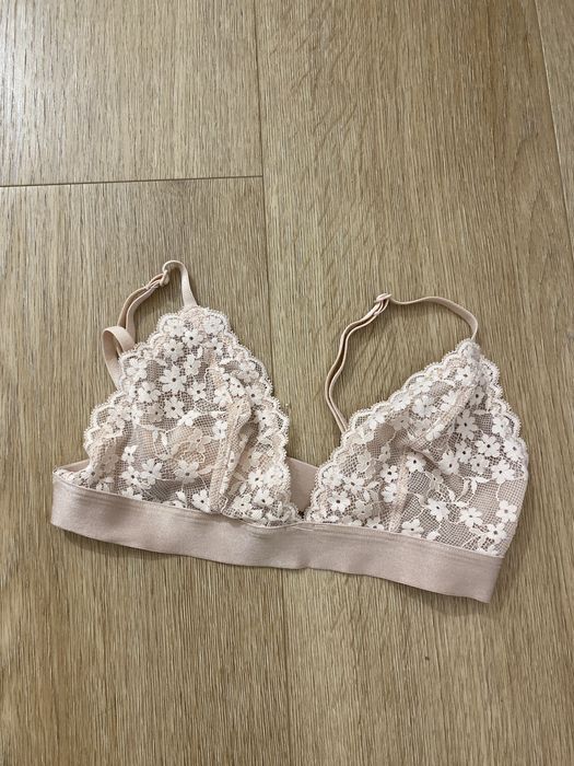 Staniki topy sportowe, pierwszy stanik, rozmiar A