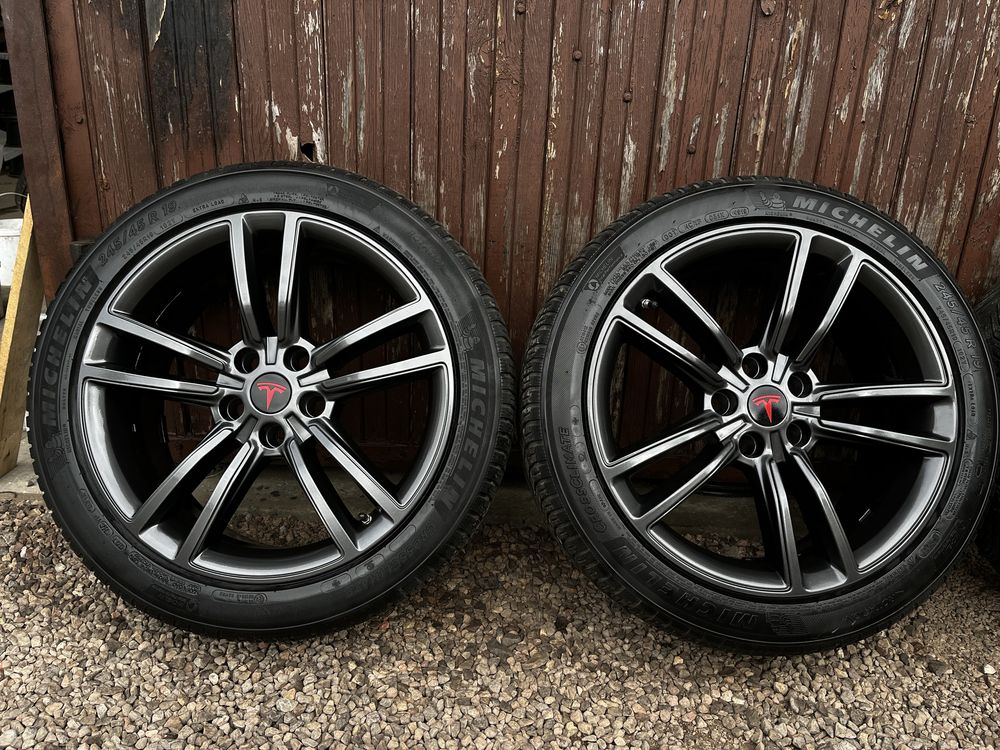 Felgi 19 5x120 Tesla S Idealne *Tpms *Michelin *Idealne