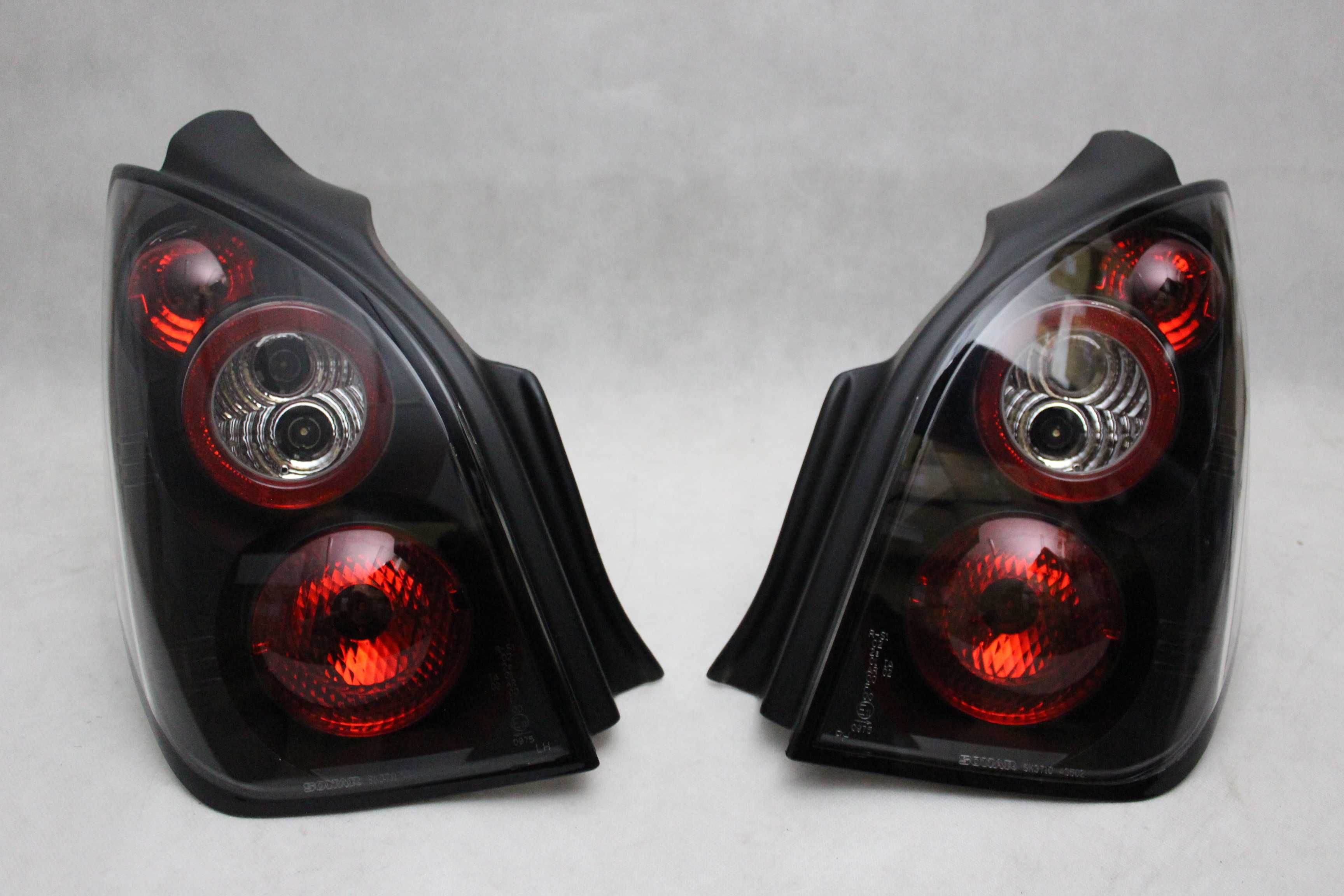 Lampy światła tył tylne Ciotroen C2 03-09 TUNING BLACK TUNING NOWE!