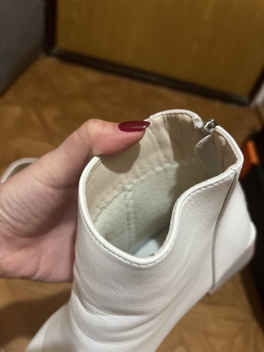 Взуття на весілля восени зима на маленькому каблуку красиві 39 розмір