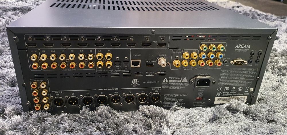Arcam FMJ av950 wielokanałowy przedwzmacniacz kina domowego surround
