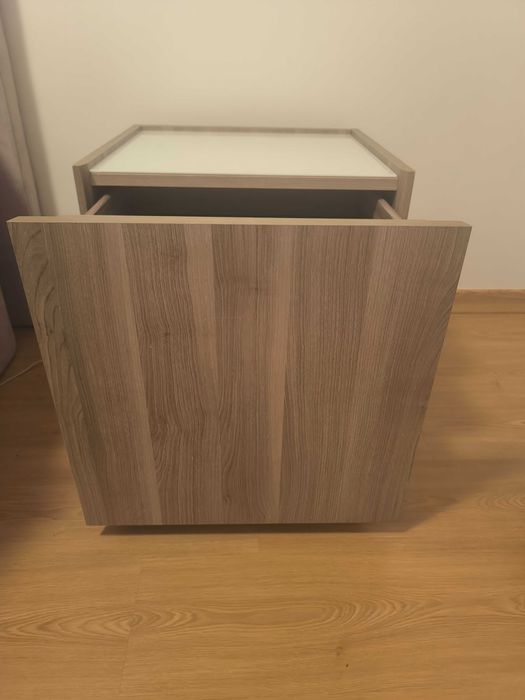 Mesas de Cabeceira em óptimo estado