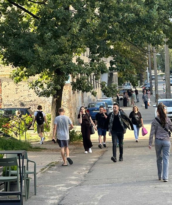 Здам Фасад 27м2 м.Нивки Перетин Щербаквськго/ГолдиМеєр/Ружнськоі