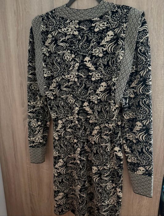 Zara sukienka jesienno -zimowa beżowo- czarna L