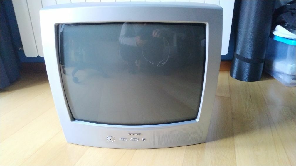 Televisão com entrega