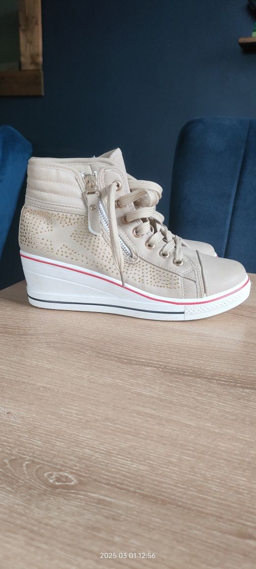 Buty trampki sneakersy na koturnie nowe