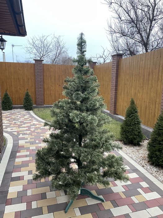 Елка искусственная