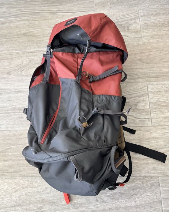 Mochila campismo e viagem nova