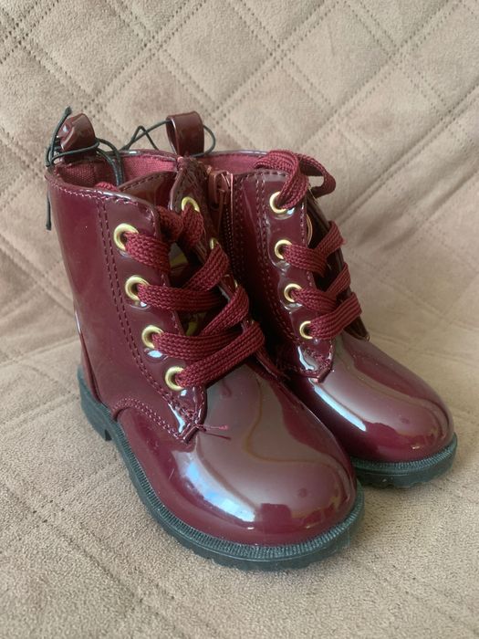 Дитячі черевички нові