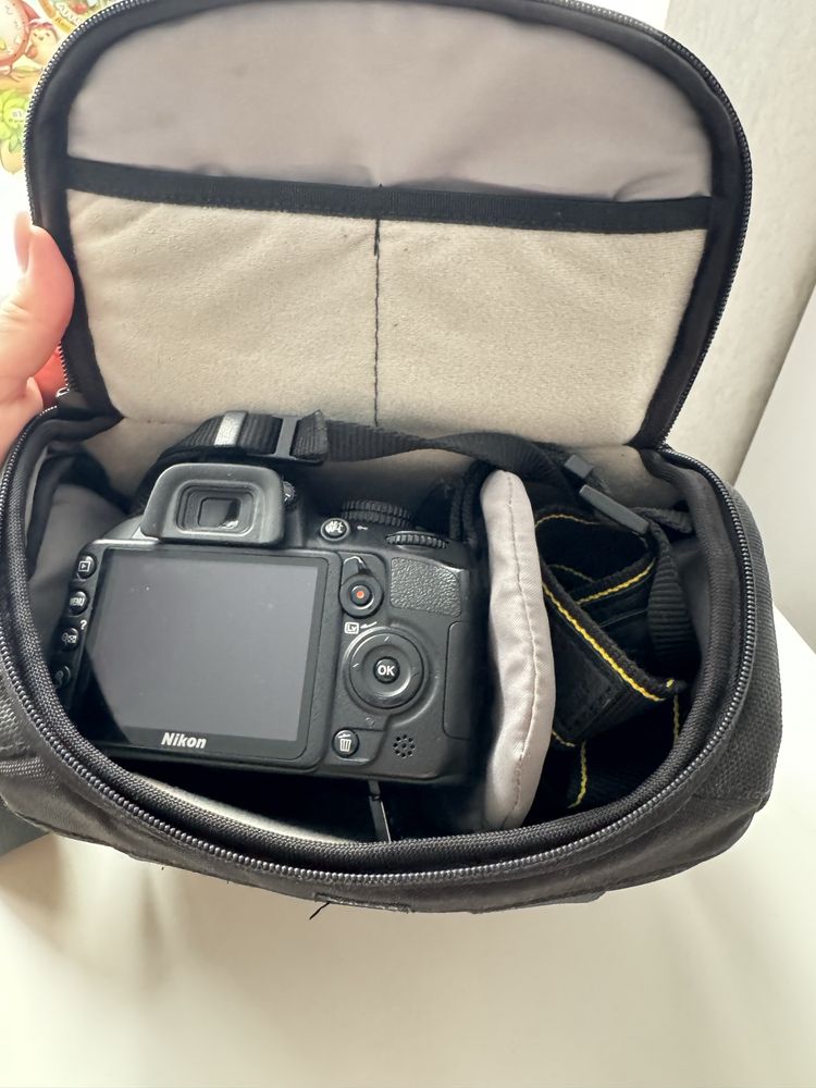 Фотоапарат Nikon D 3100 + сумка і подарунок