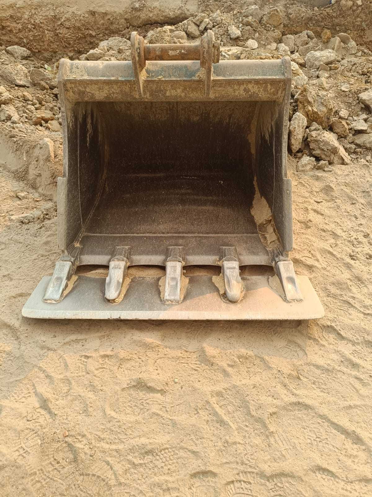Escavadora de Lagarta KOMATSU - PC138US-11