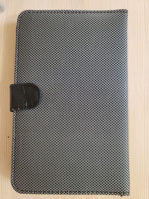 Etui pokrowiec z klawiaturą na tablet