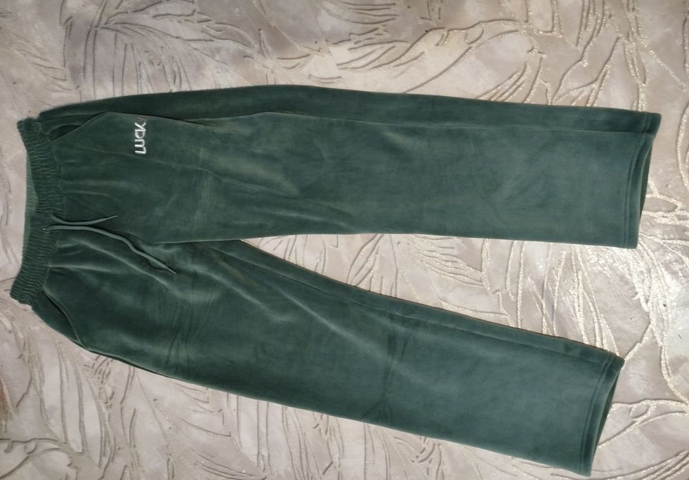 Велюровий костюм жіночий JJF