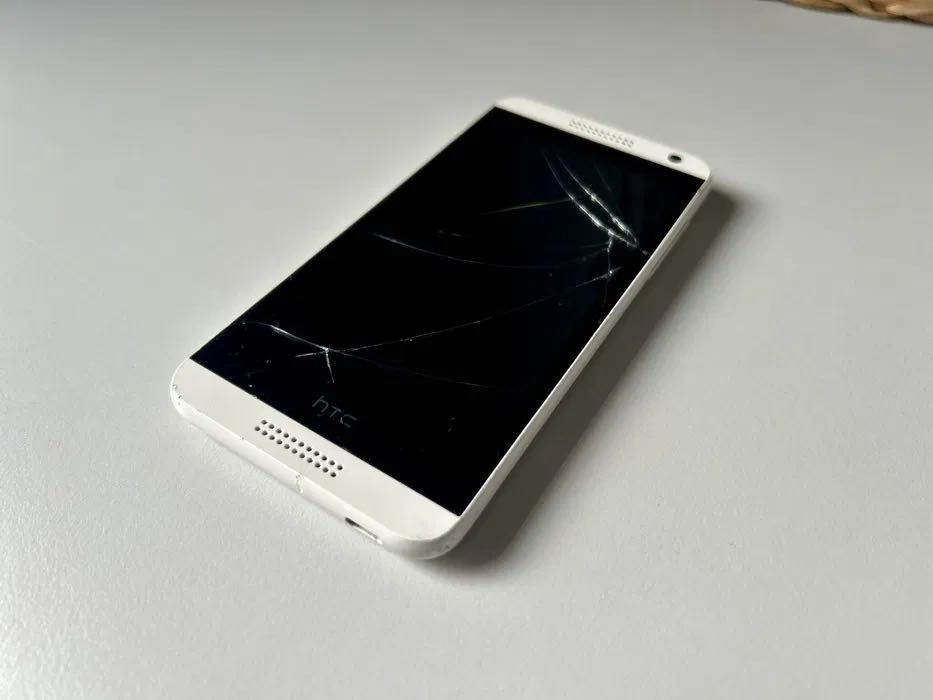 Smartfon HTC Desire 610
