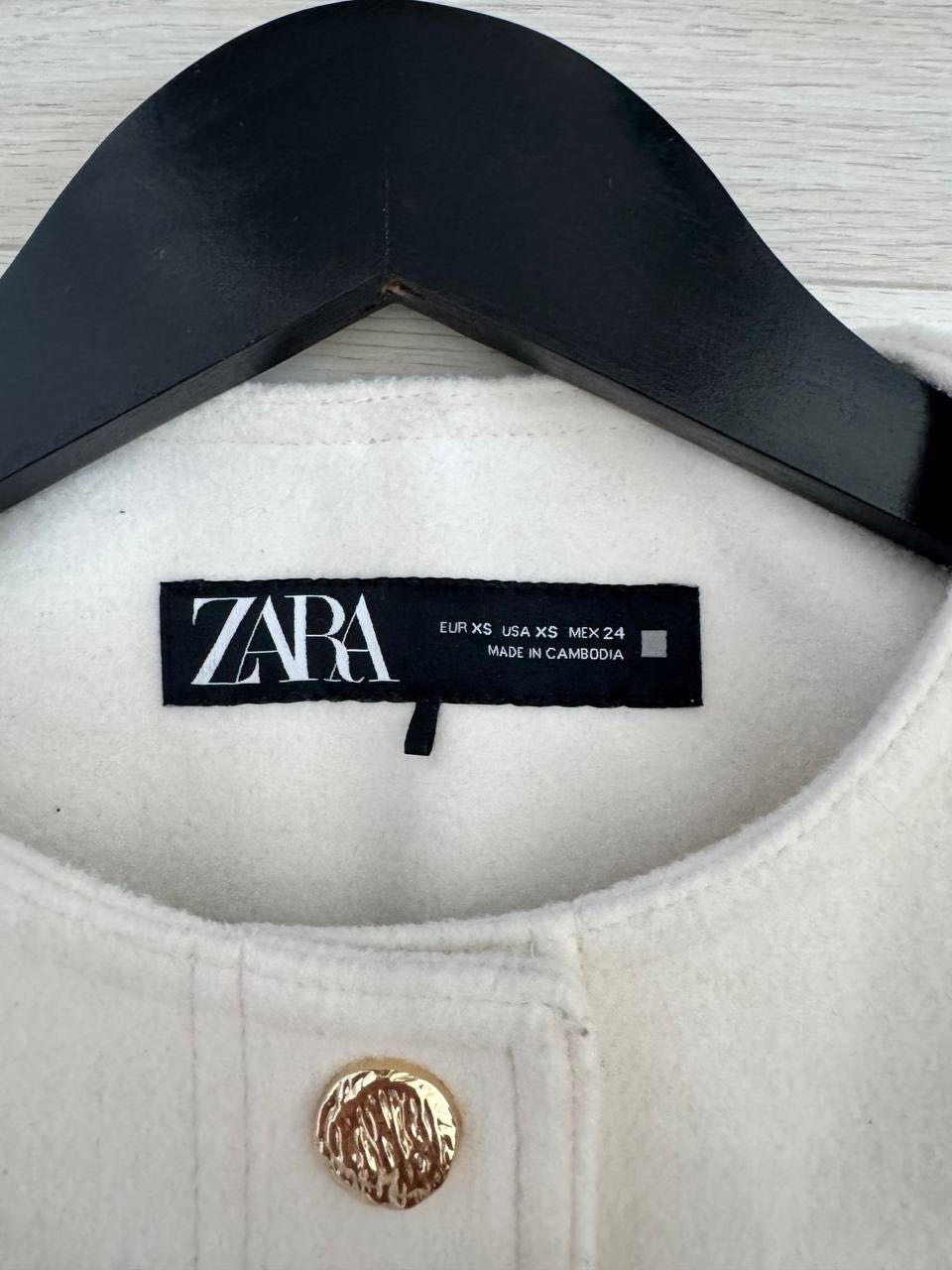 61. Бомбер ZARA жіночий