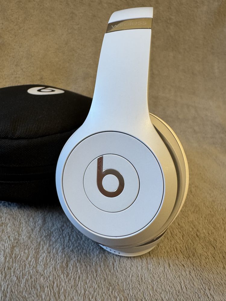 Beats Solo 3 Satin Silver Słuchawki Bezprzewodowe Srebrny Mat B