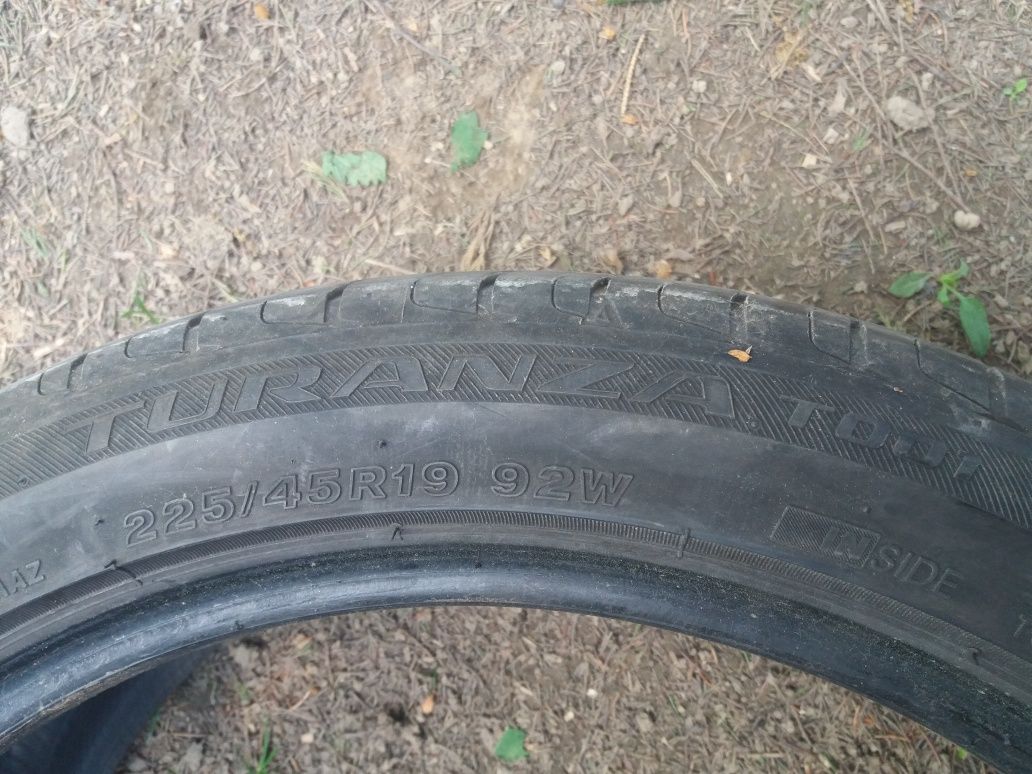 2 Opony letnie 225/45r19 BRIDGESTONE 6mm