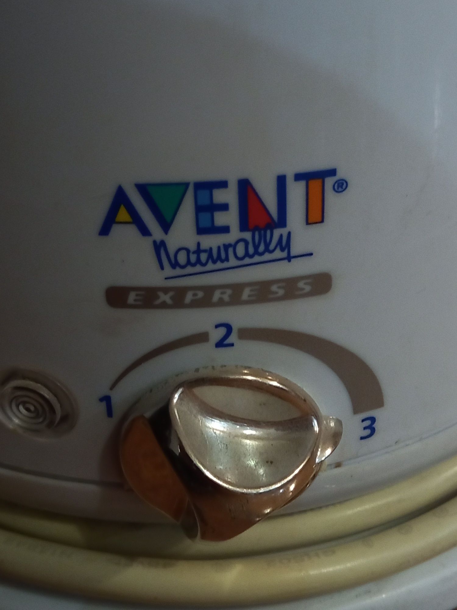 sprzedam podgrzewacz do butelek avent