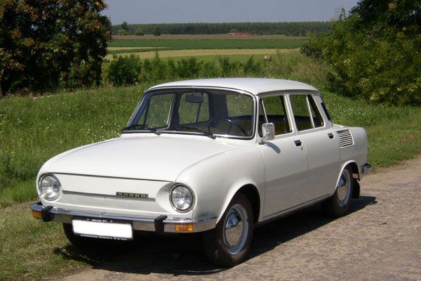 Skoda S100 - części blacharskie i mechaniczne.