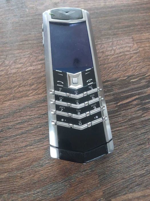 телефон Vertu c-000168