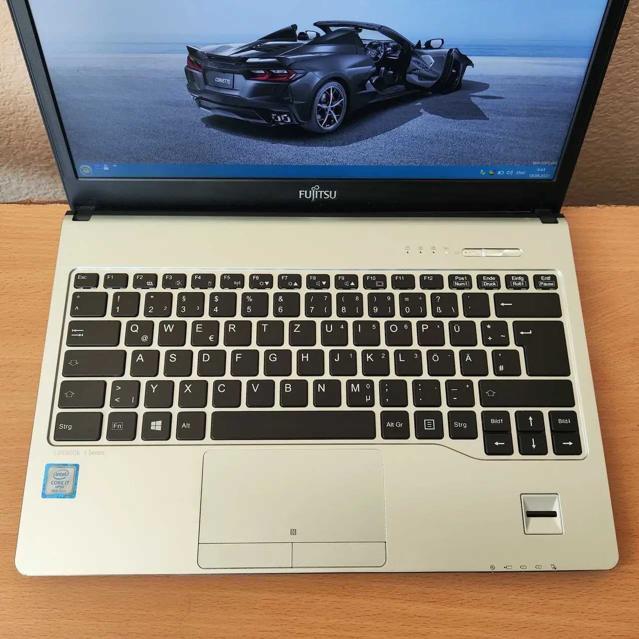 Ноутбук Fujitsu S938 13.3 2K/VA i7-8650U 4 ядра/8Gb DDR4/SSD512/UHD620