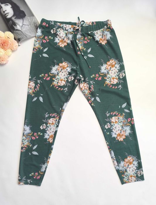 Штани / брюки в квітковий принт shein 2xl eur 46 - 48 р. батал