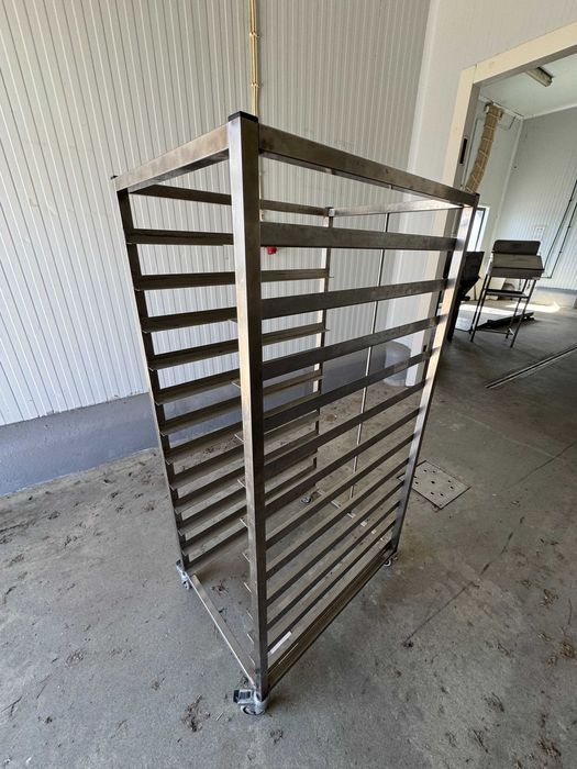 Carro Porta-Tabuleiros em Inox 16 Níveis - 50x72x158 cm