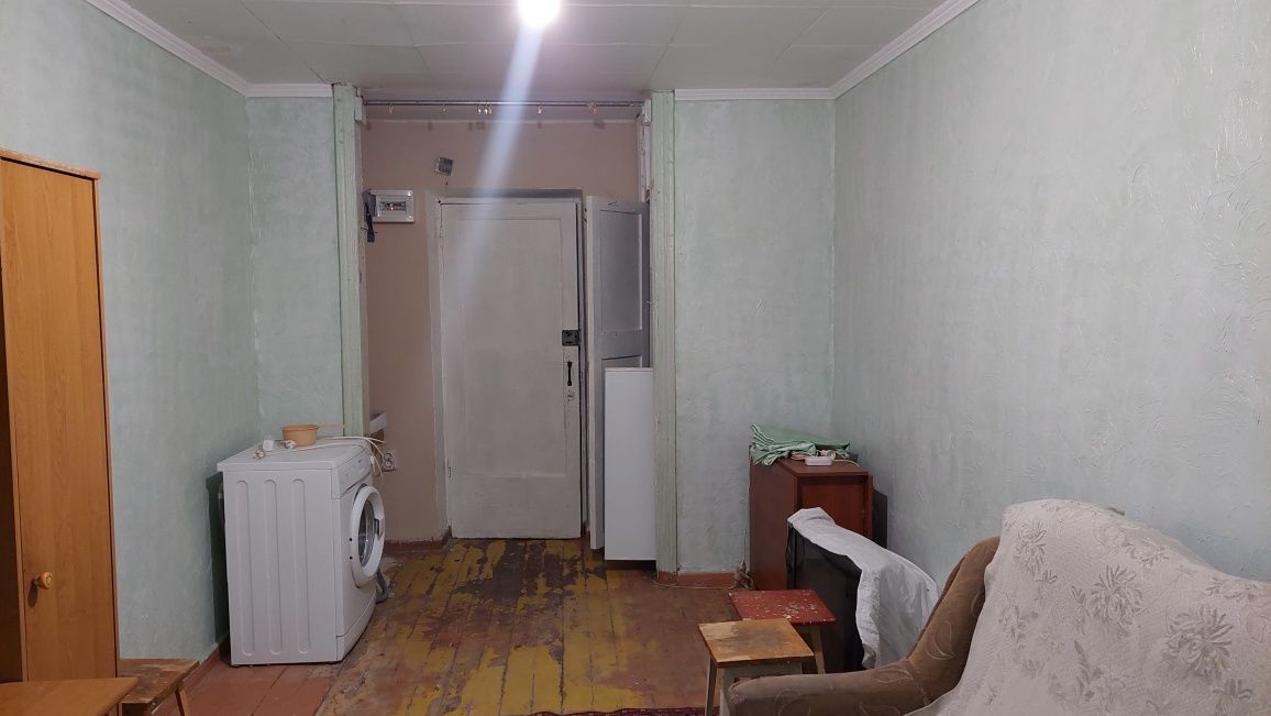 Продам кімнатну в центре міста Черноморска