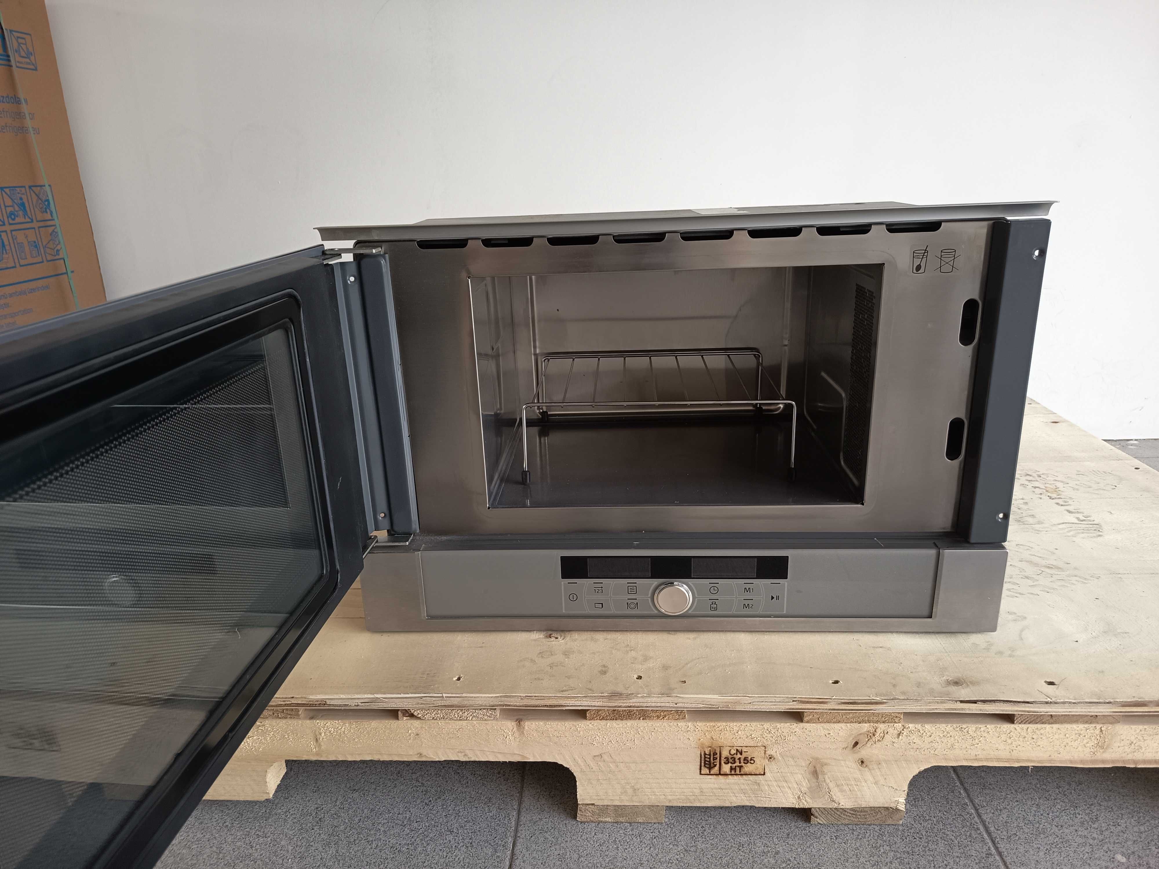 Micro-ondas BALAY 3WG459XI –De Exposição c/ Defeito Estético na Porta