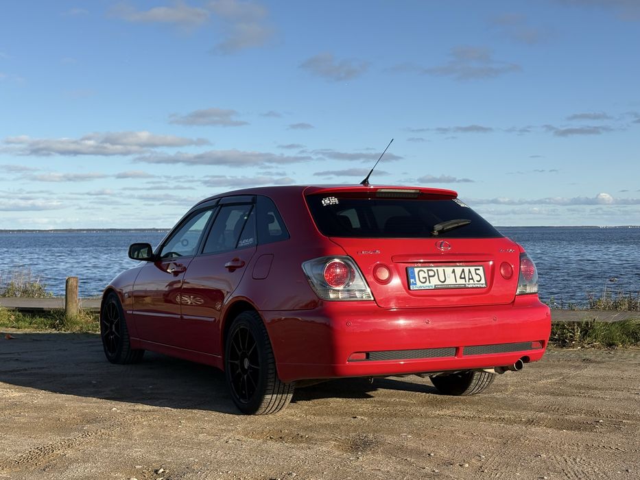 Lexus IS 200 Sportcross 2002
