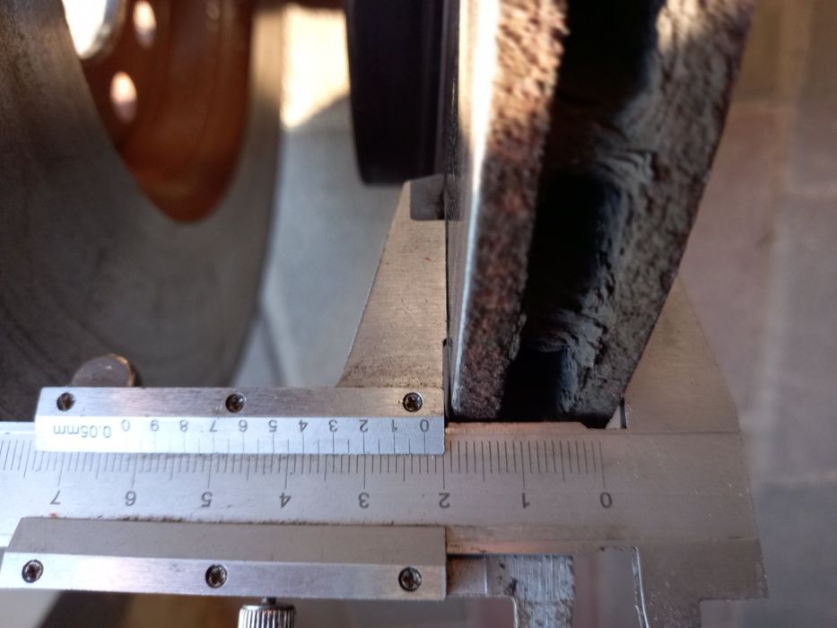 Диск тормозний,передній осель зафіра в