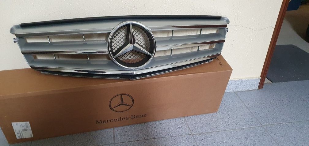 Grelha frontal para Mercedes C220