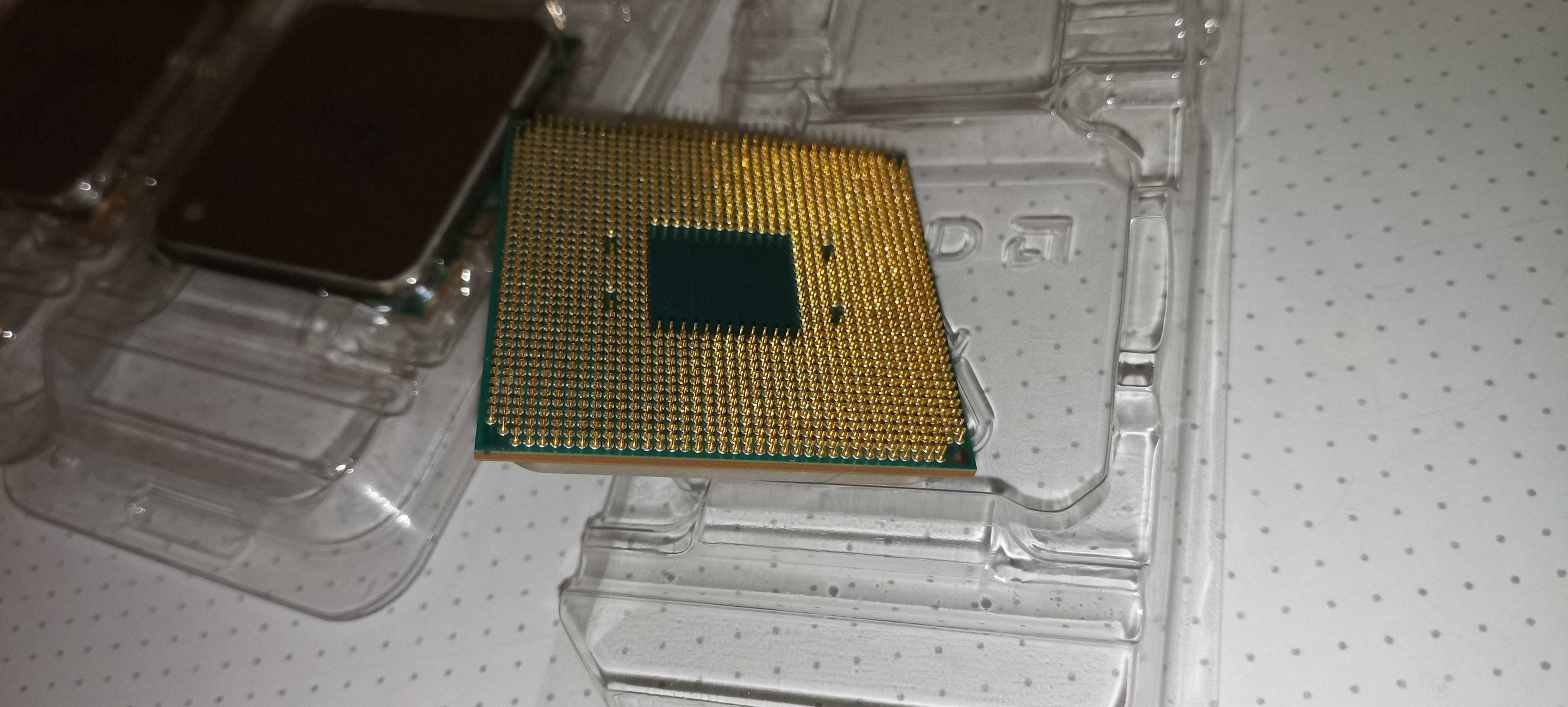 Процесор AMD Ryzen 7 3700x AM4
