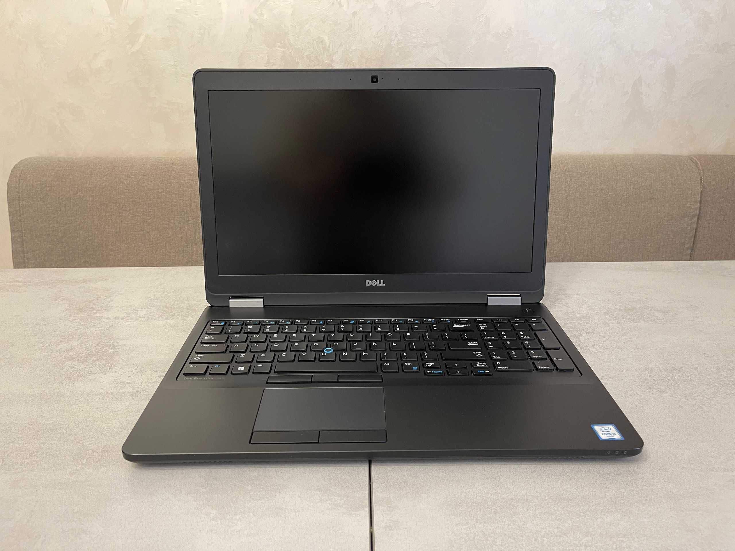 Dell Precision 3510 15,6" FHD IPS i5-6300HQ 16GB 256GB AMD FirePro 2GB