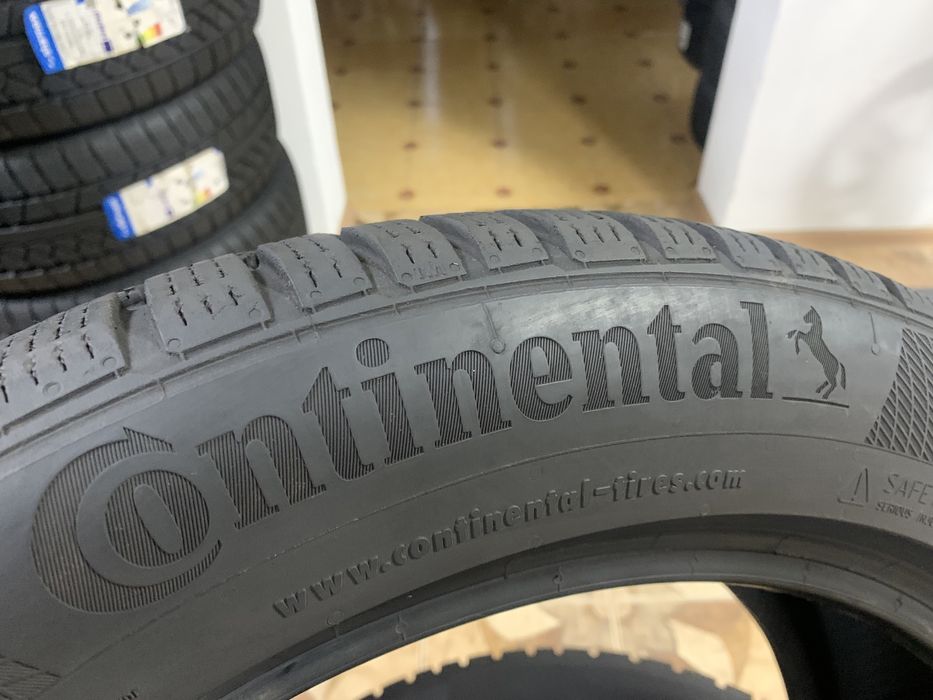 Комплект зимніх шин 225/50/17 94Н Continental Winter Contact TS850P