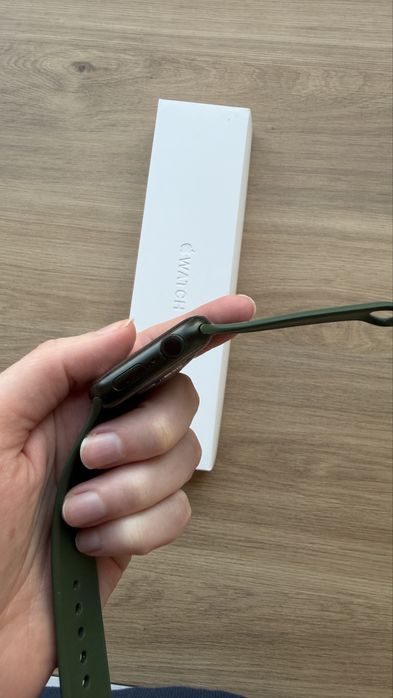 Apple Watch 7 (45mm)