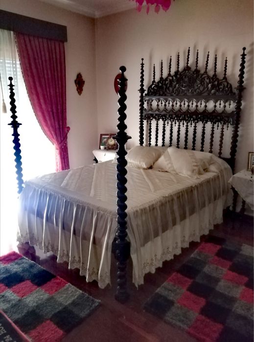 Quarto completo estilo gotico
